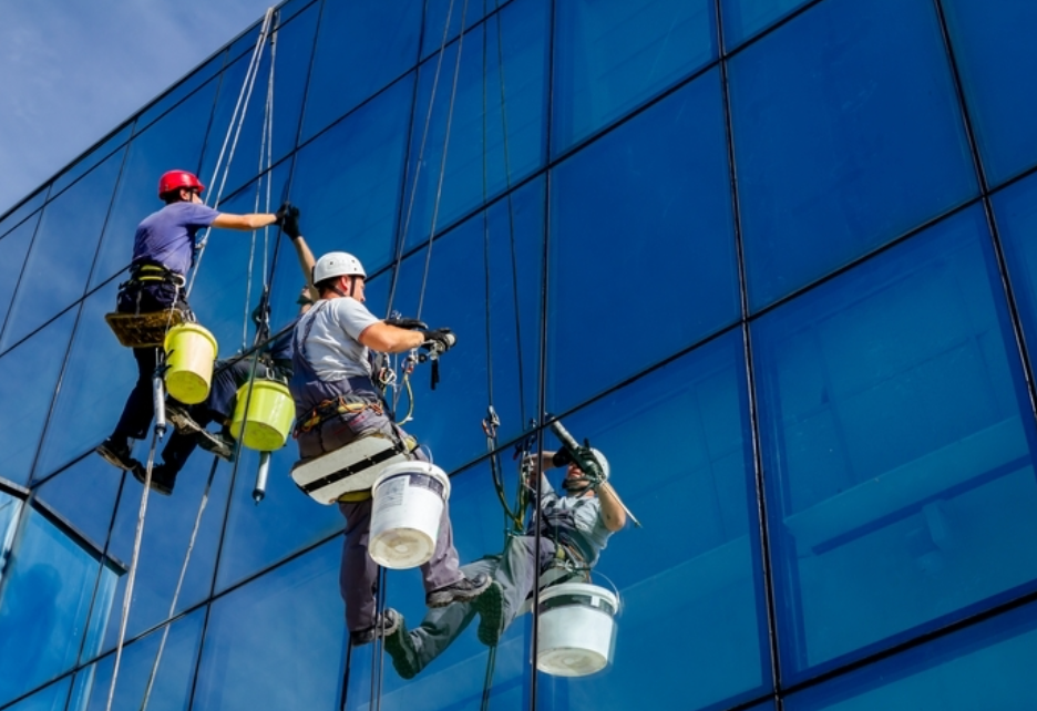 Guide to Cleaning Different Window Types