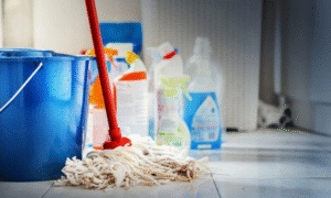 5 Common Cleaning Ingredients That Trigger Asthma