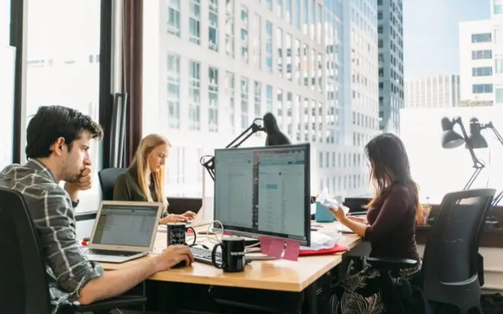 Keeping Your Office Desk Workable