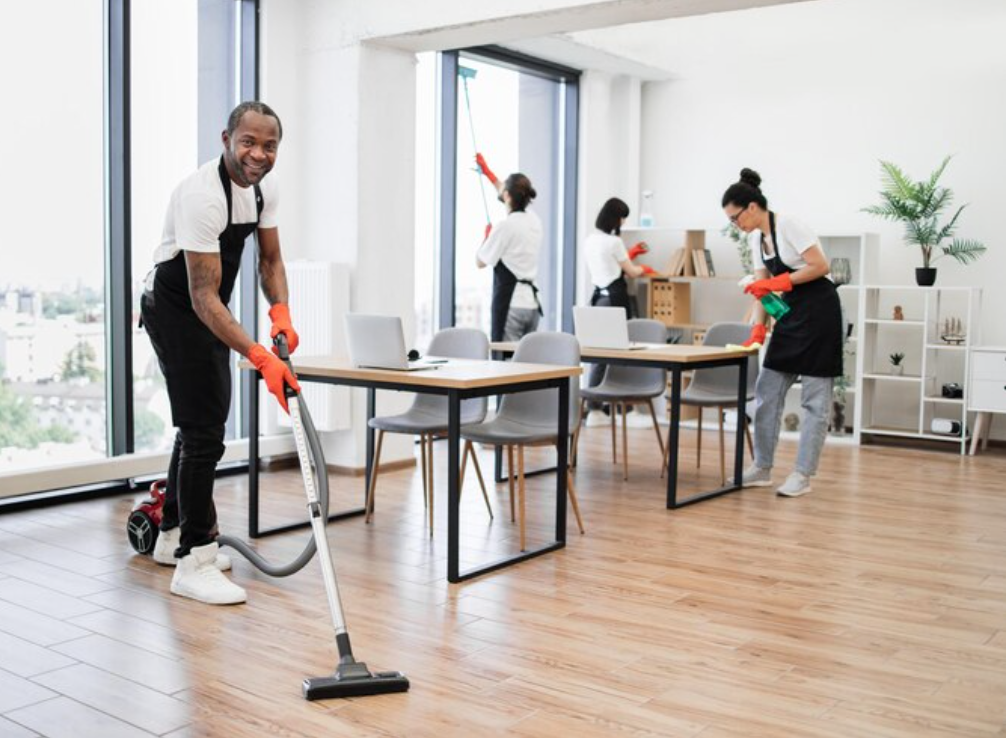 Commercial & Residential Builder Cleaning