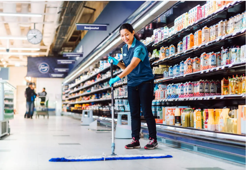 Retail Store Cleaning Services in Hartford