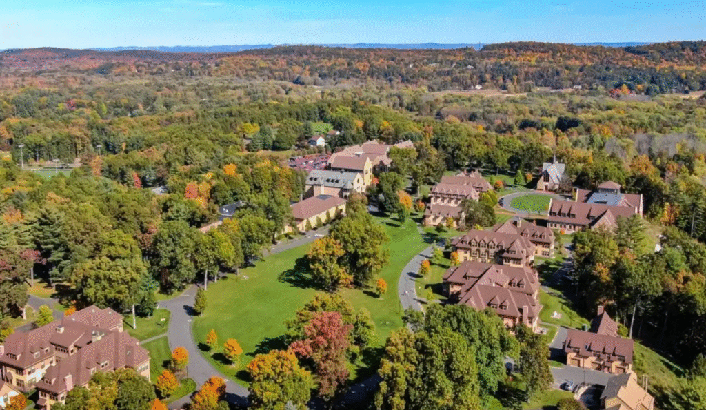 Simsbury Connecticut City